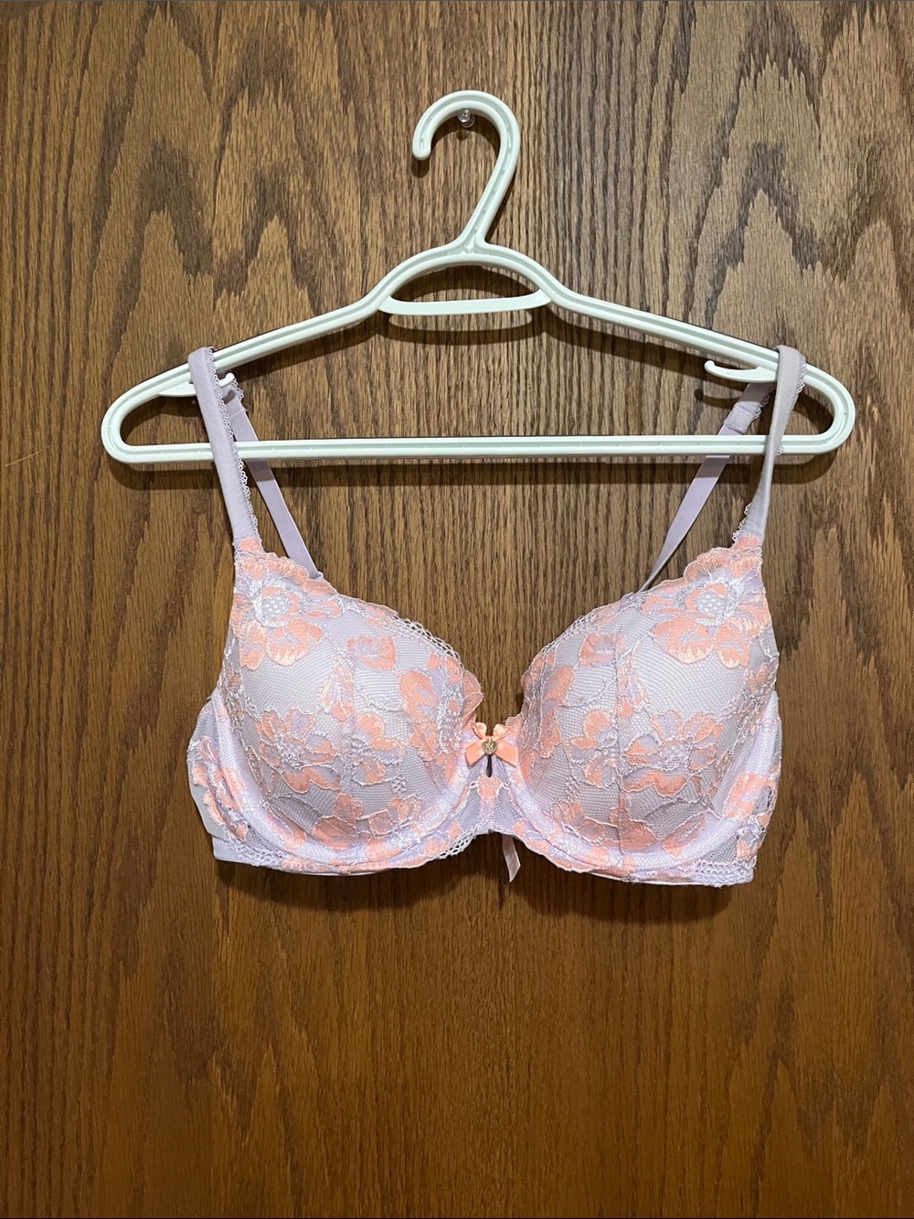 Victoria's Secret Peach and Lilac Lace Underwire Bra